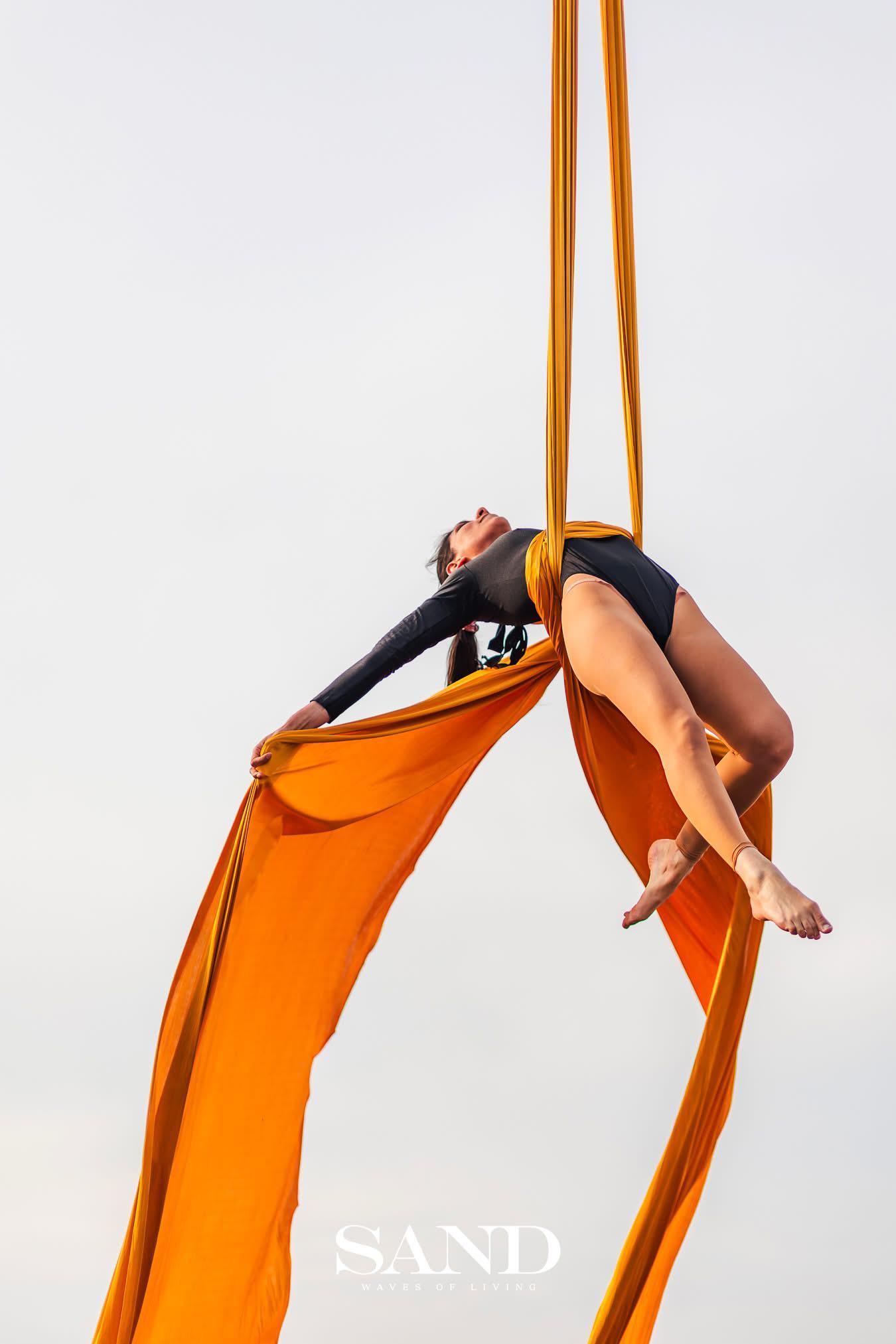 tempole-sand-beach-club-show-4